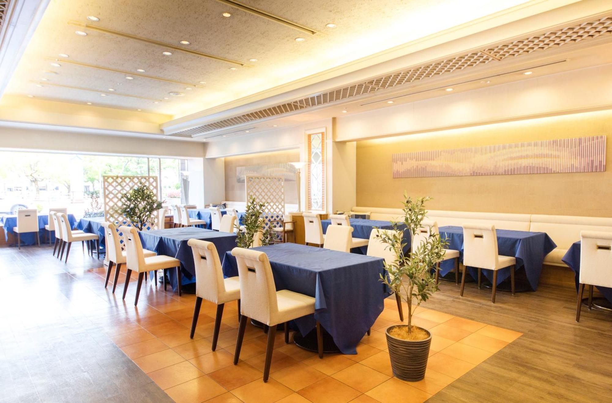 Kure Hankyu Hotel Экстерьер фото