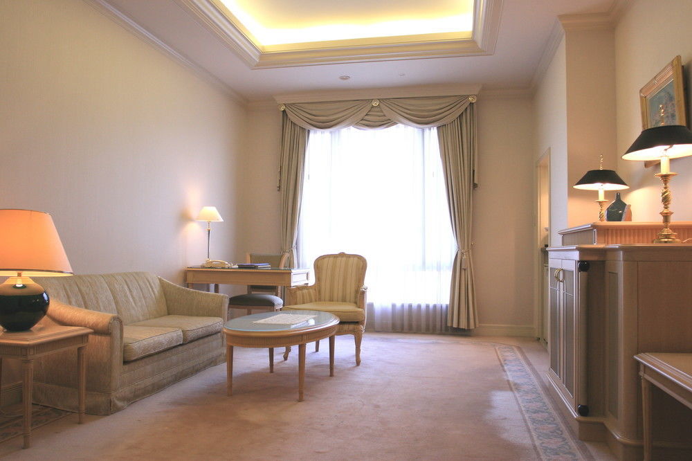 Kure Hankyu Hotel Экстерьер фото