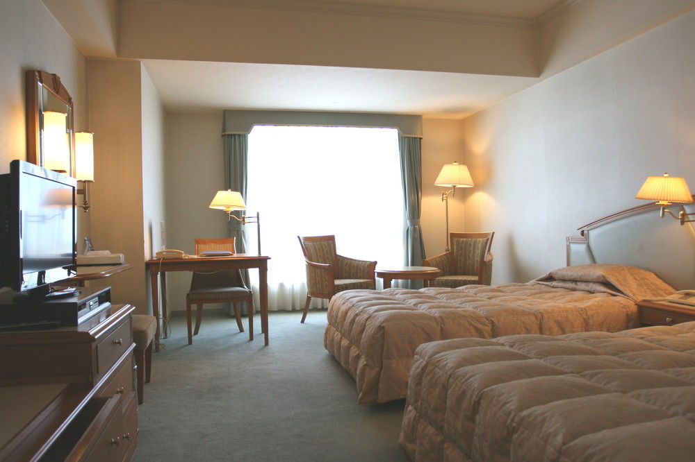 Kure Hankyu Hotel Экстерьер фото